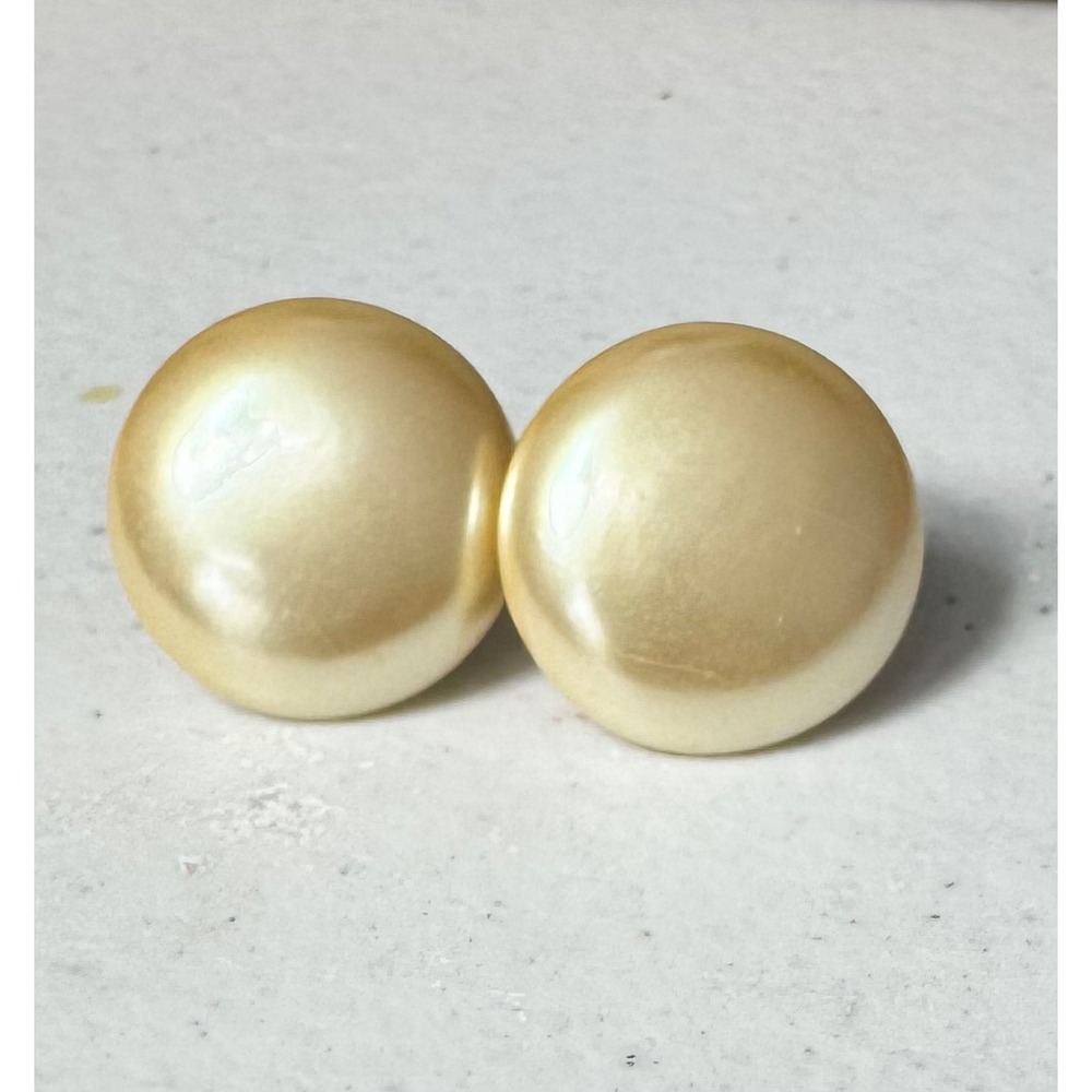 Unbranded Earrings Women OS Cream Faux Pearl Button Clip On Vintage Style Large